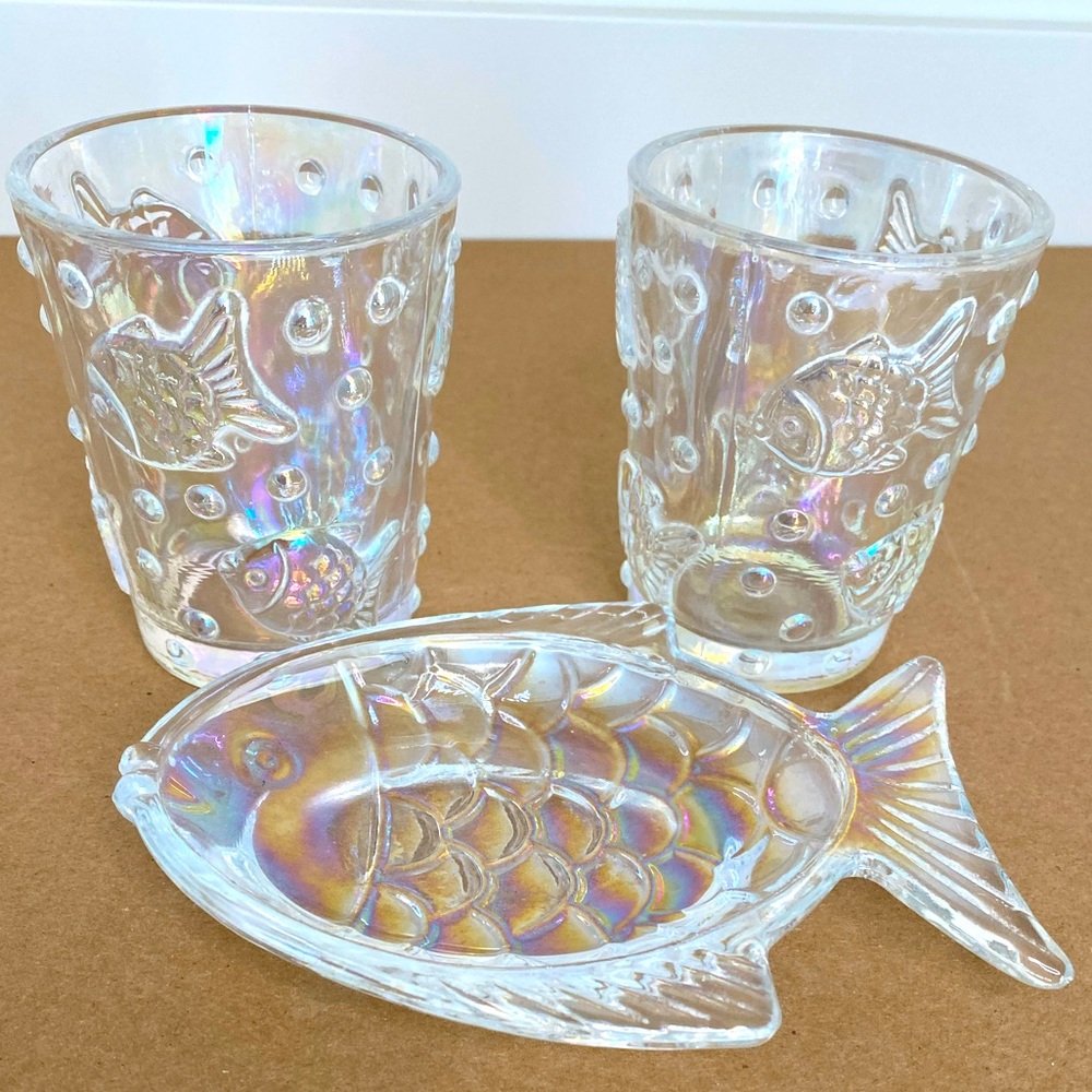 Clear Iridescent Glass Bathroom Set 2 Drinking Glasses Fish Shaped Soap Dish